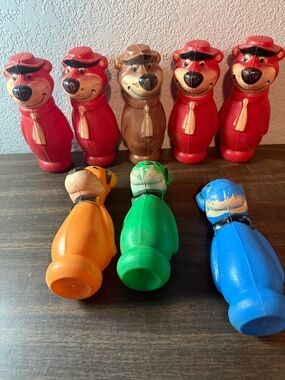 (8) Vintage 60s Hanna-Barbera Blow Mold Yogi Bear Huckleberry Hound Bowling Pins